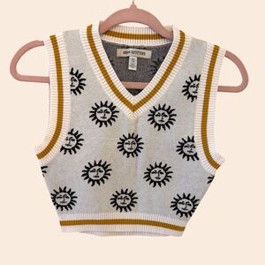 Urban Outfitters Sun Face Sweater Vest White / Gold XS NWT Y2K Retro